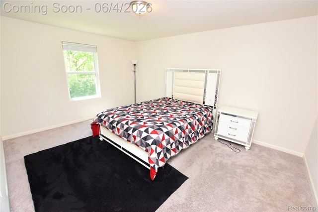 2288 Hunter Lane, Burton, MI 48519