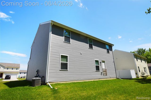 2288 Hunter Lane, Burton, MI 48519