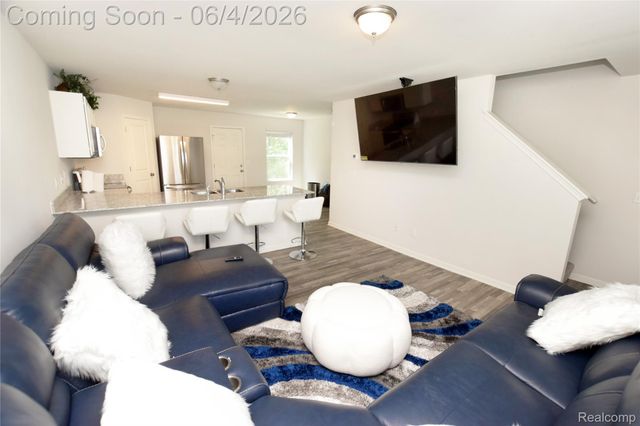 2288 Hunter Lane, Burton, MI 48519