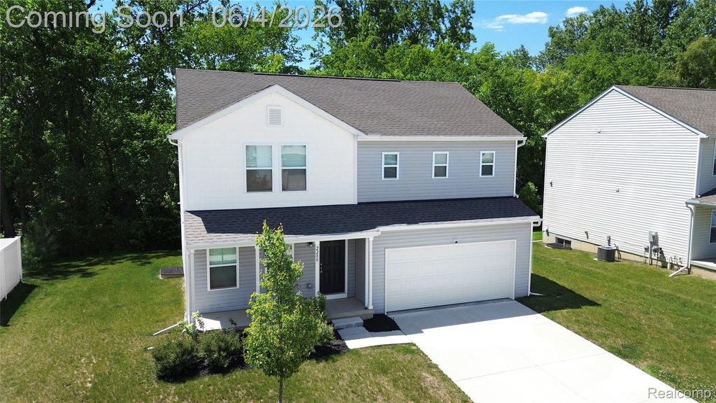 2288 Hunter Lane, Burton, MI 48519