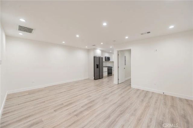 11120 Haskell, Granada Hills, CA 91344