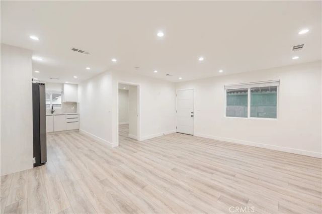 11120 Haskell, Granada Hills, CA 91344