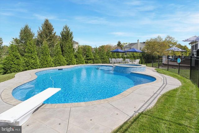 107 PATRIOT DR, Collegeville, PA 19426