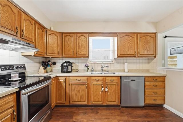 212 S Downey Avenue, Independence, MO 64056
