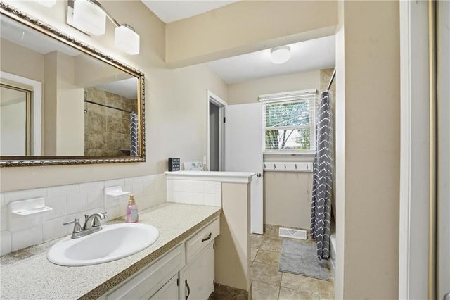212 S Downey Avenue, Independence, MO 64056