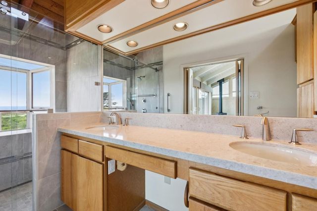 204 Roosevelt Boulevard, Half Moon Bay, CA 94019