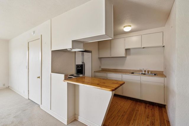 204 Roosevelt Boulevard, Half Moon Bay, CA 94019