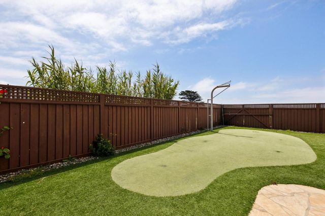 204 Roosevelt Boulevard, Half Moon Bay, CA 94019