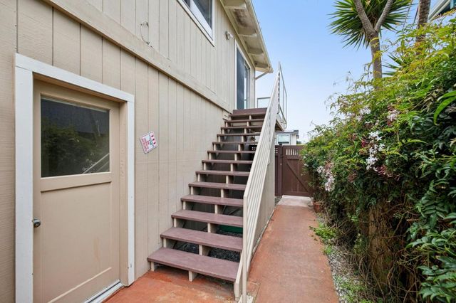 204 Roosevelt Boulevard, Half Moon Bay, CA 94019