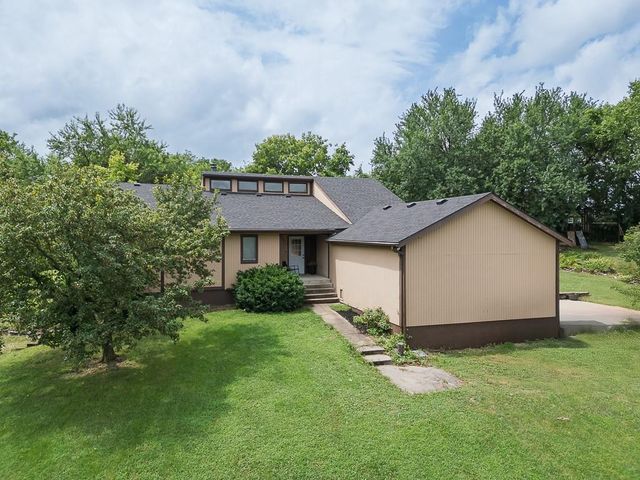 24131 126th Street, Leavenworth, KS 66048