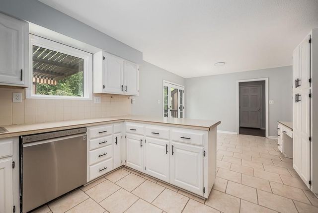 24131 126th Street, Leavenworth, KS 66048