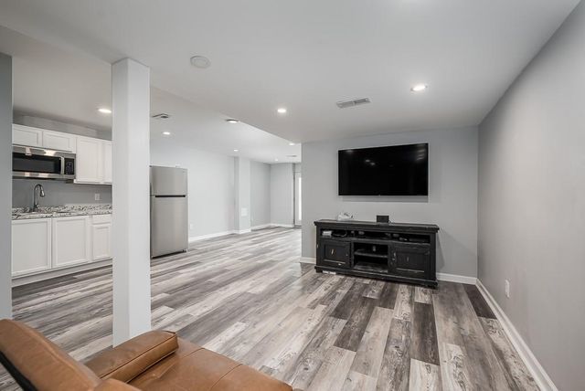 24131 126th Street, Leavenworth, KS 66048