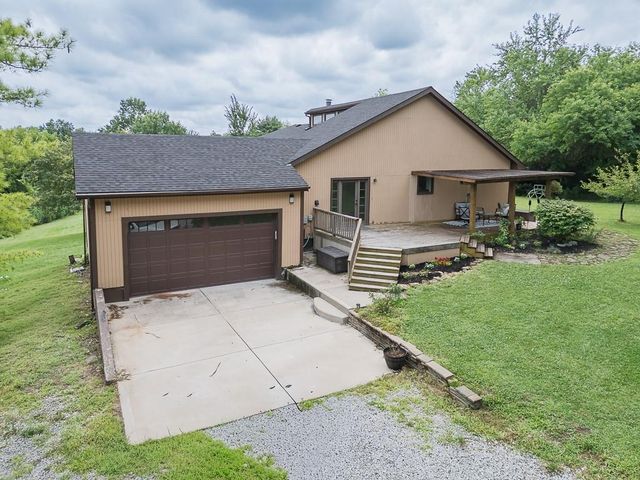 24131 126th Street, Leavenworth, KS 66048