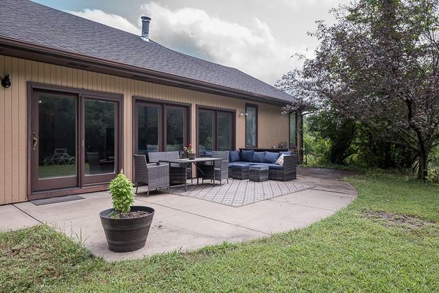 24131 126th Street, Leavenworth, KS 66048