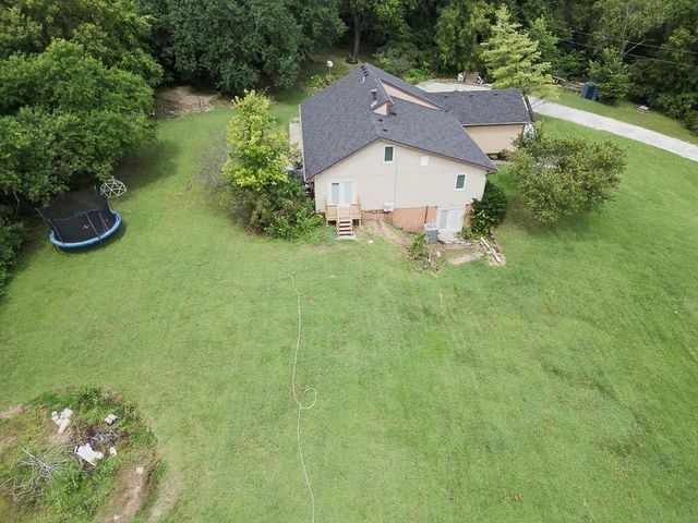 24131 126th Street, Leavenworth, KS 66048