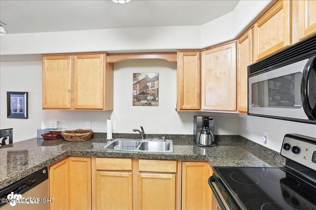 11351 Discovery View Drive, 103, Anchorage, AK 99515