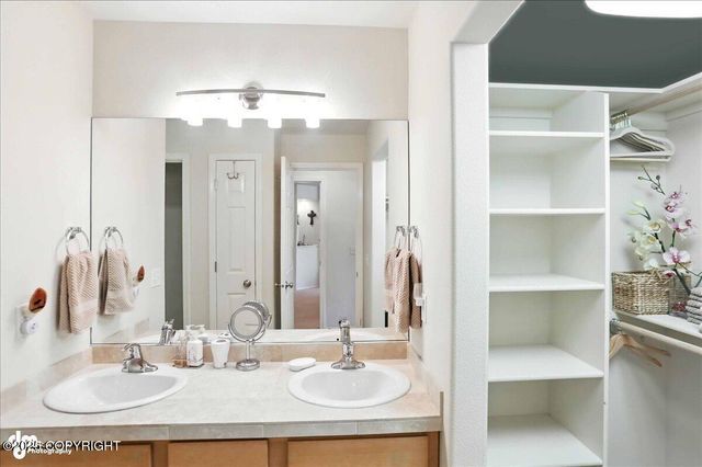 11351 Discovery View Drive, 103, Anchorage, AK 99515