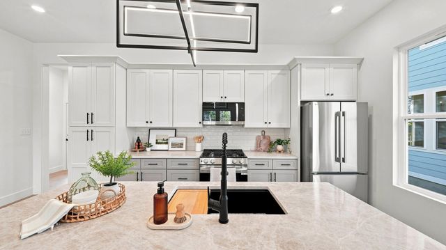 1511 Chamberlain Avenue, Chattanooga, TN 37404