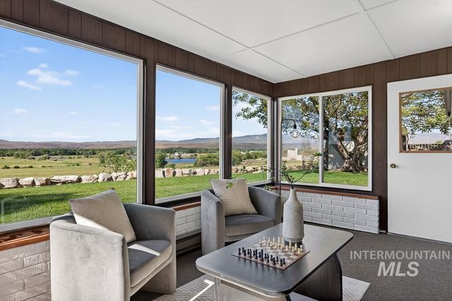 4230 E Chinden Blvd, Eagle, ID 83616