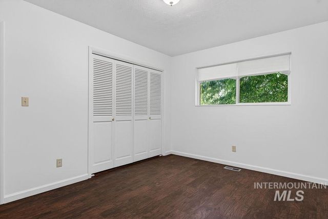 4230 E Chinden Blvd, Eagle, ID 83616