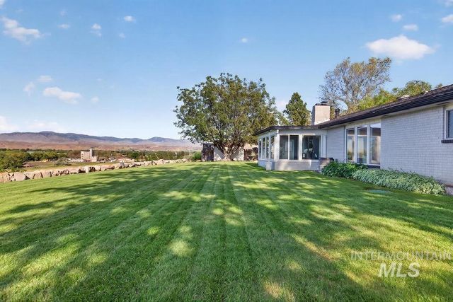 4230 E Chinden Blvd, Eagle, ID 83616