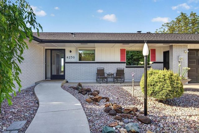 4230 E Chinden Blvd, Eagle, ID 83616