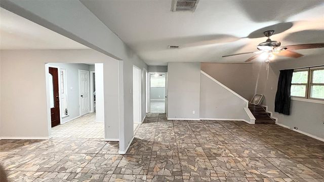 803 Glen Hollow Drive, Conroe, TX 77385