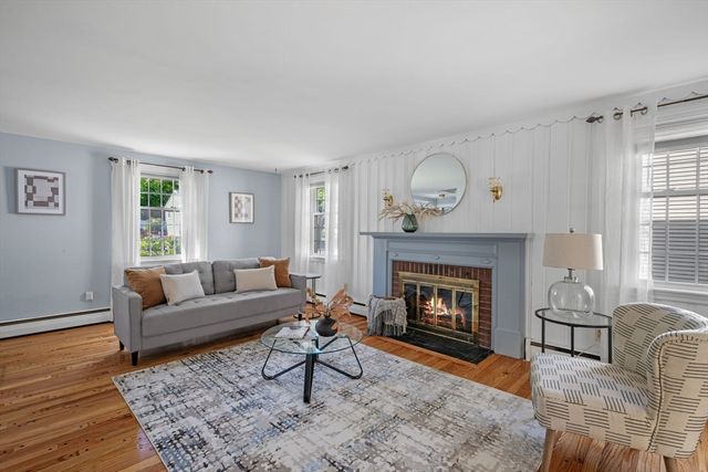 5 Palmer Rd, Beverly, MA 01915