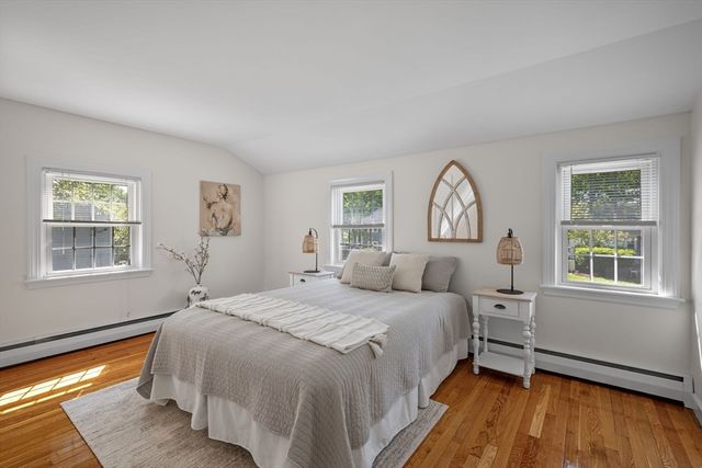 5 Palmer Rd, Beverly, MA 01915