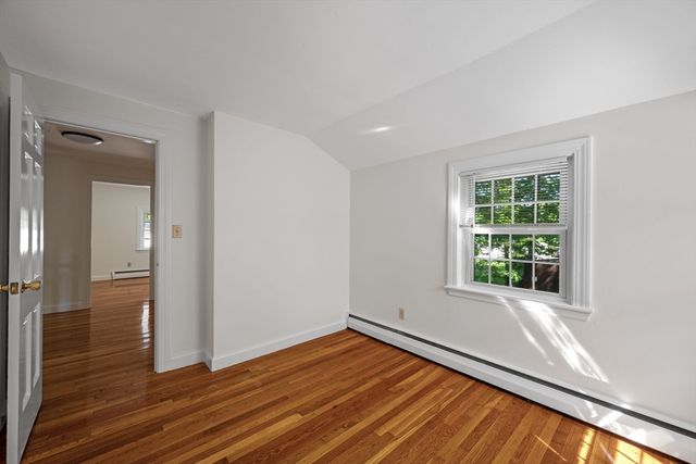 5 Palmer Rd, Beverly, MA 01915