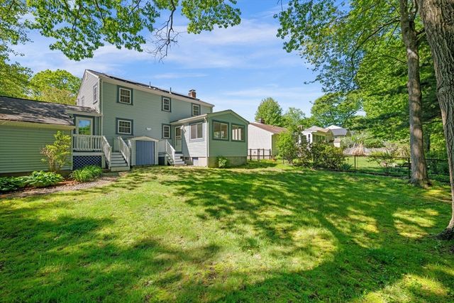 5 Palmer Rd, Beverly, MA 01915