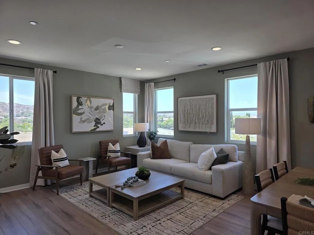 7608 Quest Lane, Santee, CA 92071