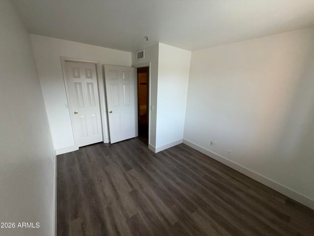 17 E Ruth Avenue 305, Phoenix, AZ 85020