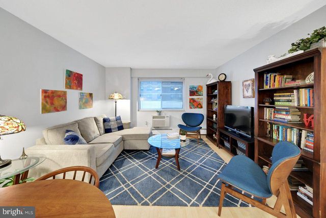 1900 John F Kennedy Blvd Apt 705, Philadelphia, PA 19103