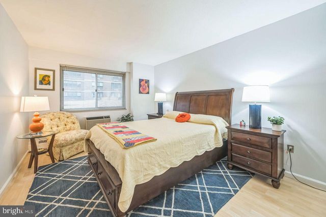1900 John F Kennedy Blvd Apt 705, Philadelphia, PA 19103