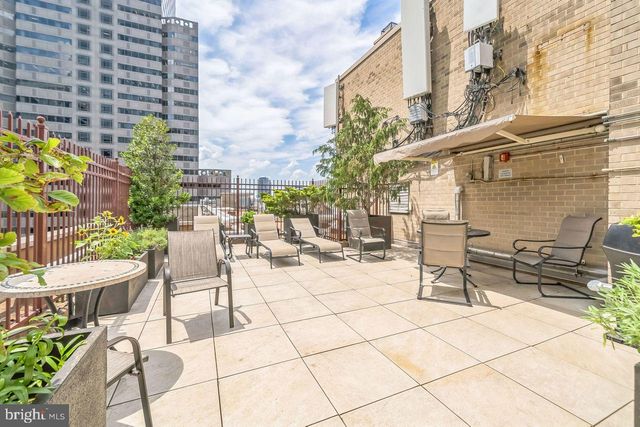 1900 John F Kennedy Blvd Apt 705, Philadelphia, PA 19103