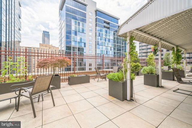 1900 John F Kennedy Blvd Apt 705, Philadelphia, PA 19103