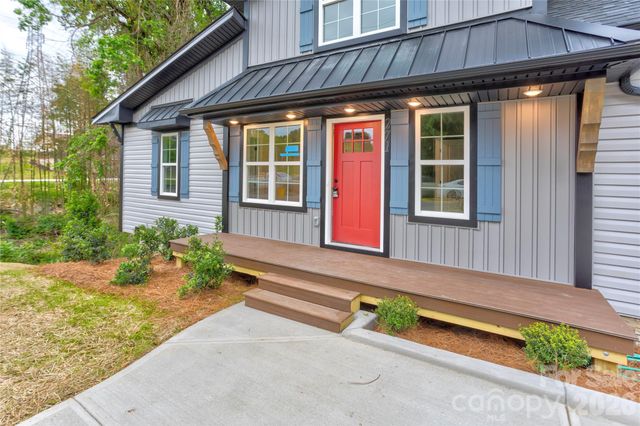 271 Stewart Street NW, Concord, NC 28027