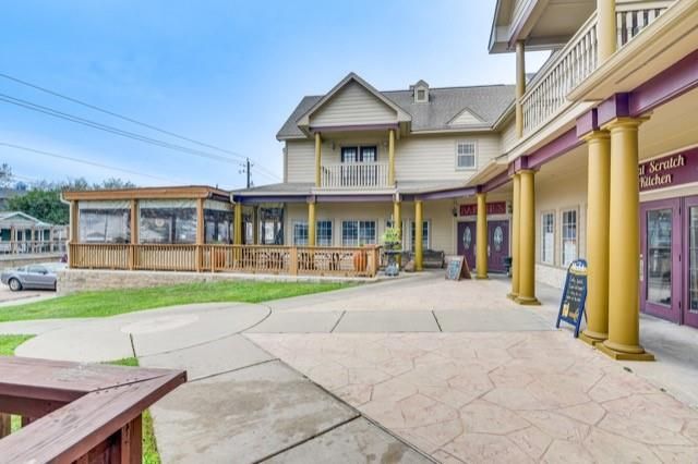 605 6 Street D, Kemah, TX 77565