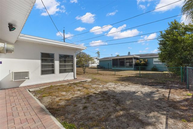 2019 HIGH RIDGE DRIVE, Clearwater, FL 33763