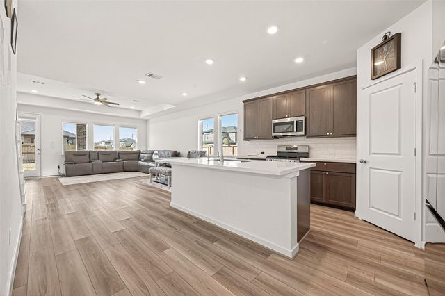 9747 Pettus Creek Drive, Cypress, TX 77433