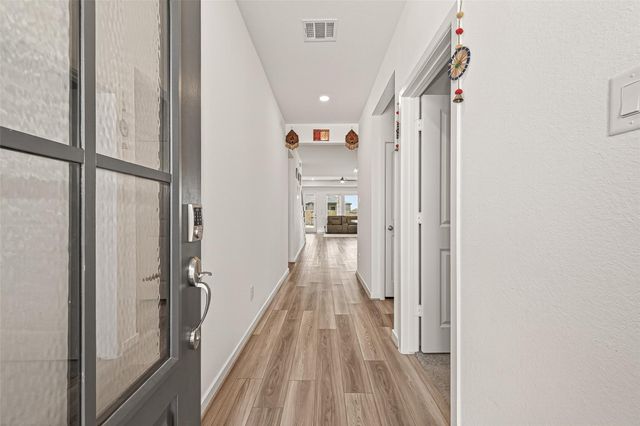 9747 Pettus Creek Drive, Cypress, TX 77433