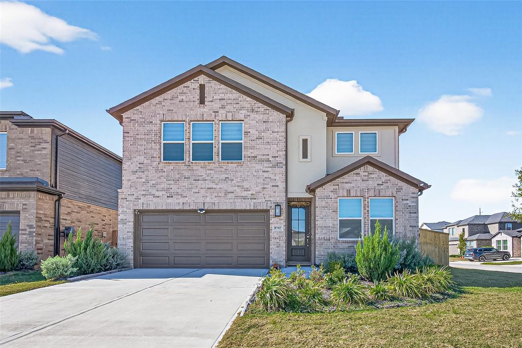 9747 Pettus Creek Drive, Cypress, TX 77433