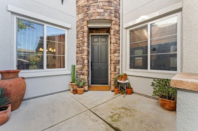 8096 Sienna Loop, Roseville, CA 95678