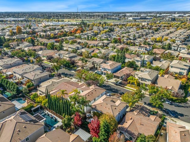 8096 Sienna Loop, Roseville, CA 95678