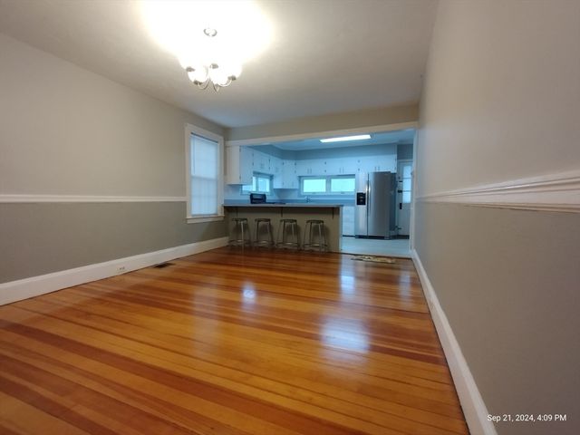 60 Washington Street 60, Wellesley, MA 02481