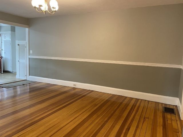 60 Washington Street 60, Wellesley, MA 02481