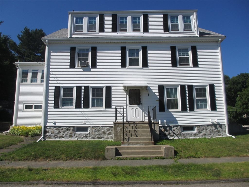 60 Washington Street 60, Wellesley, MA 02481