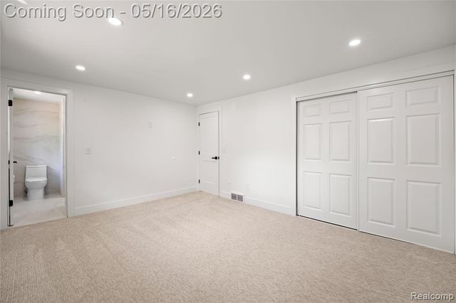 6742 Canterbury Court, Shelby Twp, MI 48316