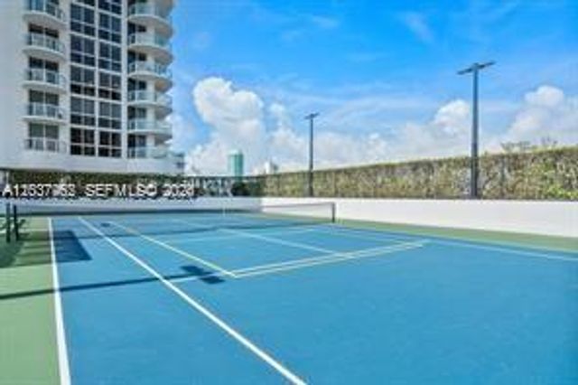 6365 Collins Ave 2201, Miami Beach, FL 33141
